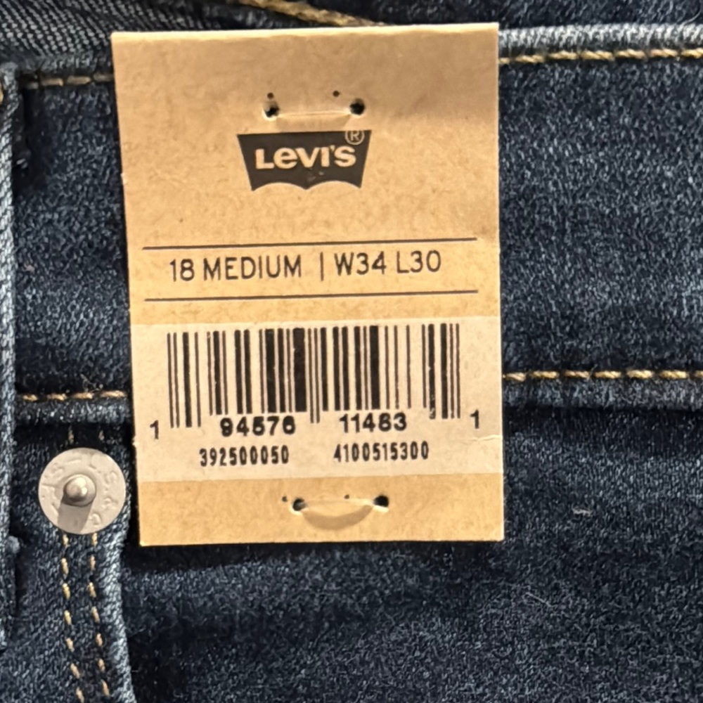Levi's Classic Straight Leg Jeans